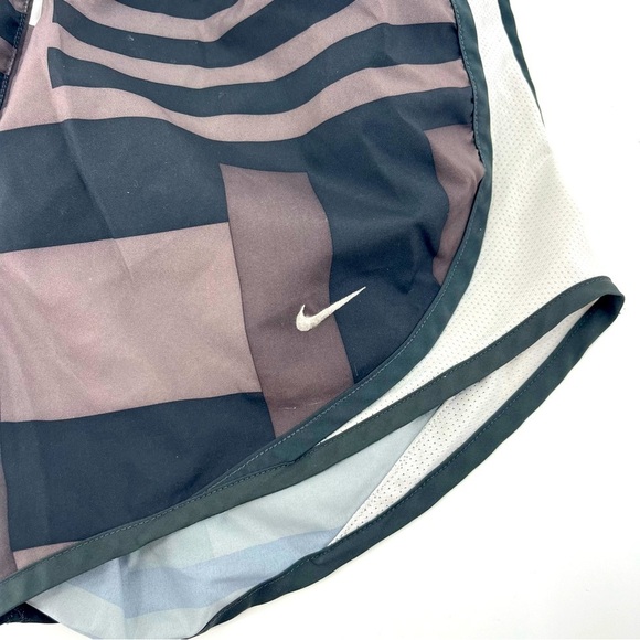 Nike Dri Fit Athletic Shorts - Picture 4 of 6